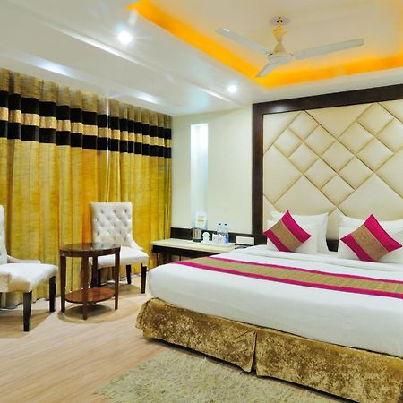 Hotel Sai Miracle - Luxury Living Nueva Delhi Exterior foto