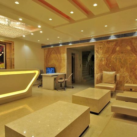 Hotel Sai Miracle - Luxury Living Nueva Delhi Exterior foto