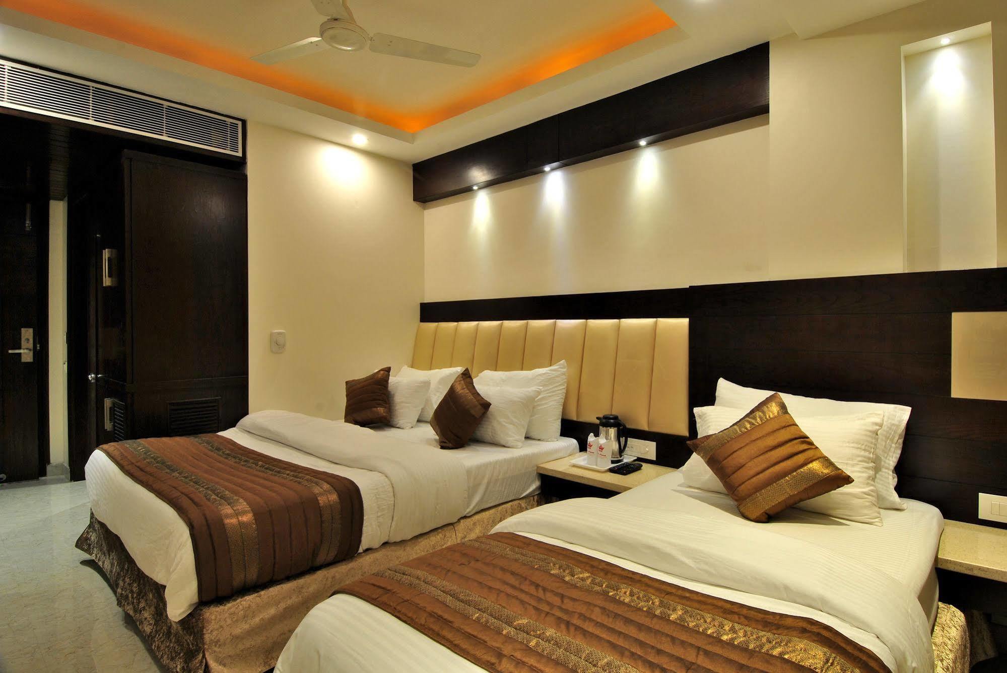 Hotel Sai Miracle - Luxury Living Nueva Delhi Exterior foto