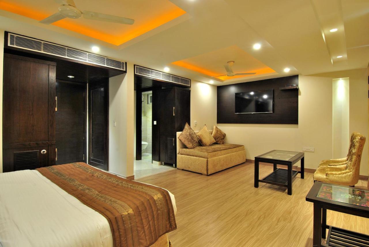 Hotel Sai Miracle - Luxury Living Nueva Delhi Exterior foto